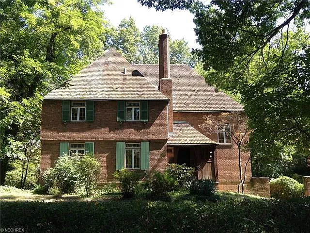 16038 Henley Rd photo 1