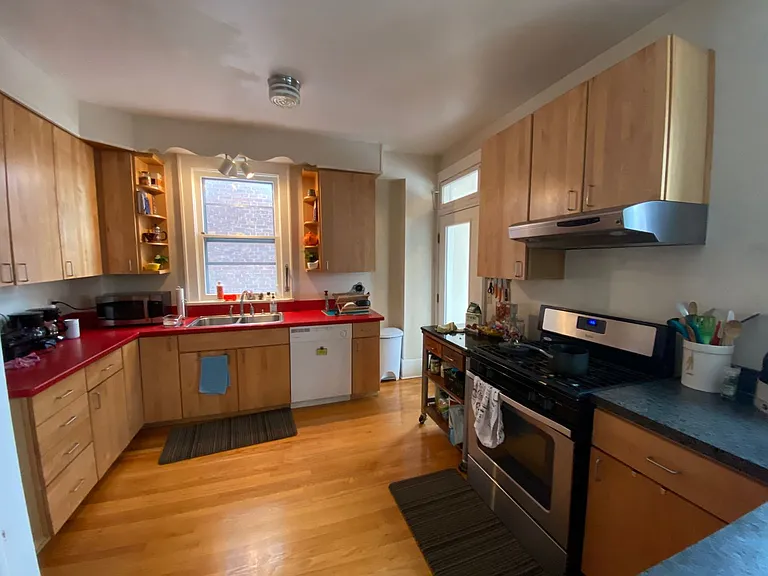 1483 Belmont Ave — Photo 4