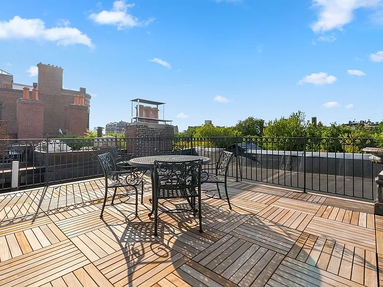 302 Commonwealth Ave #3 — Photo 20
