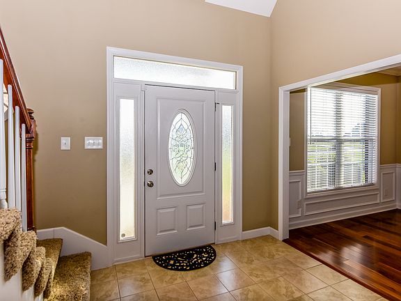 2nd image of 2309 Louisiana Ct