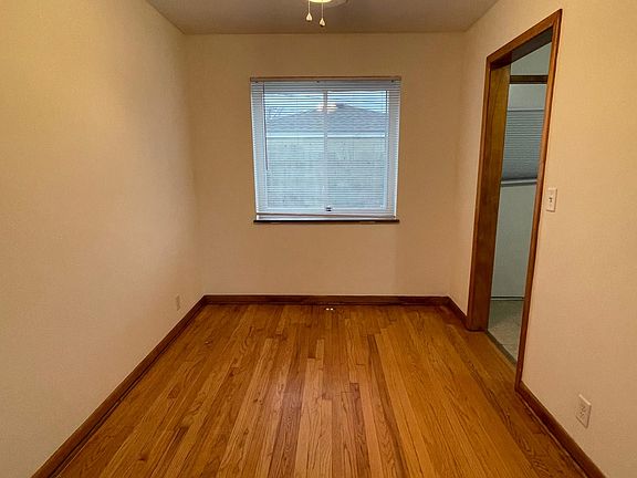4th image of 4183 Indianola Ave