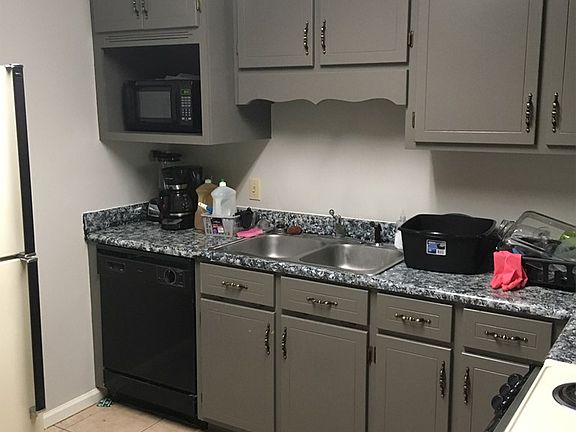 2nd image of 1331 Edgewood Dr