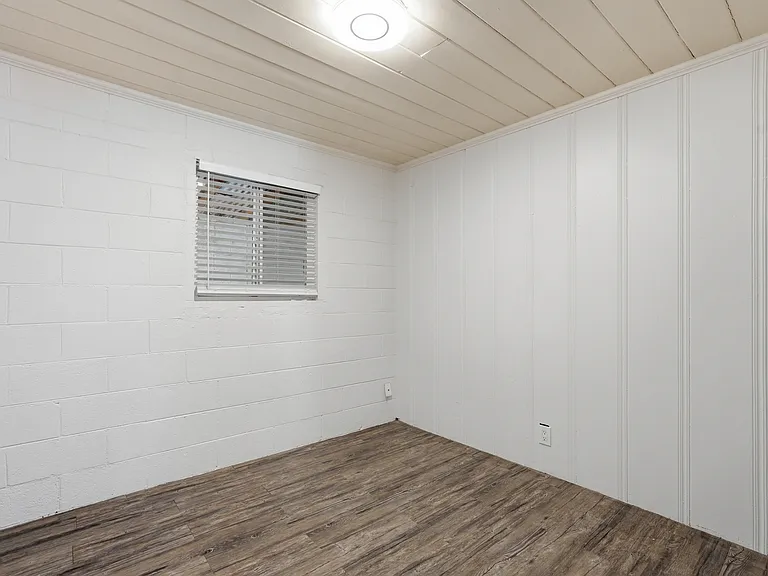 623 S Country Club Dr — Photo 13