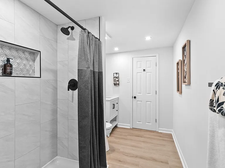 2207 Marshall Ave — Photo 20
