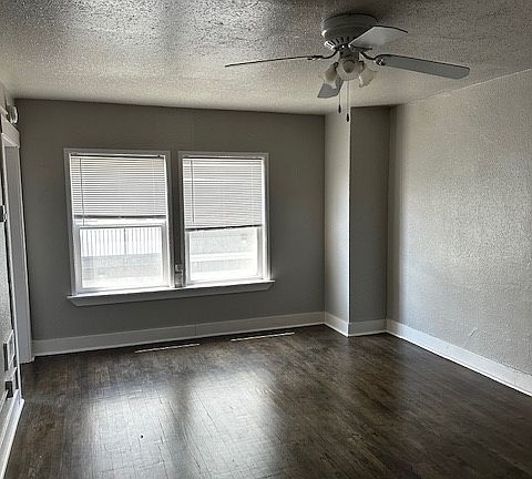 2nd image of 220 N I St APT 104