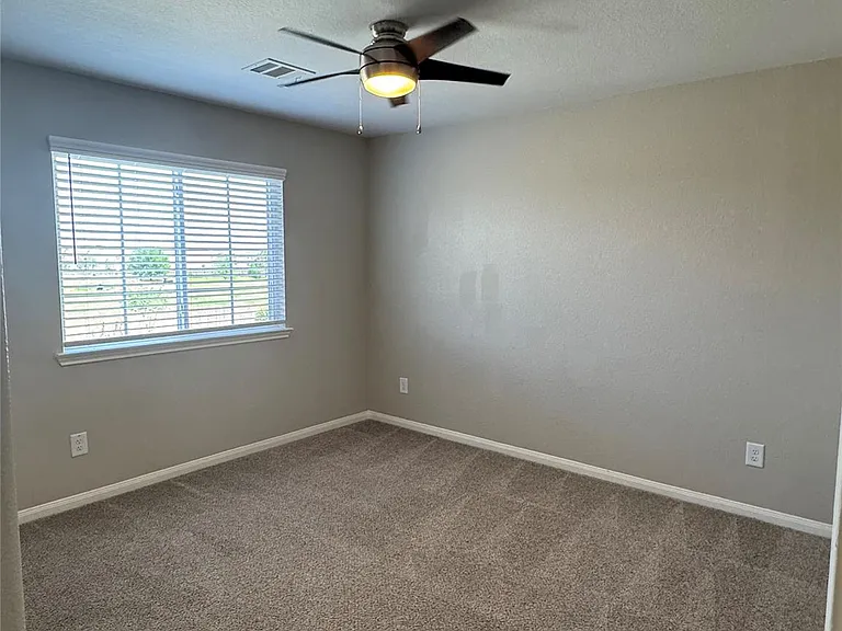 3831 W Alessano Ln — Photo 15