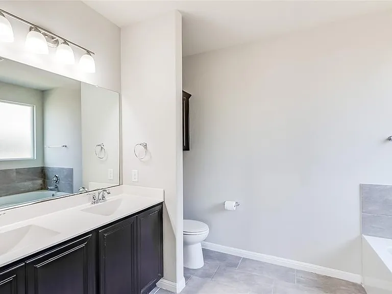 11608 Reading Ct — Photo 16