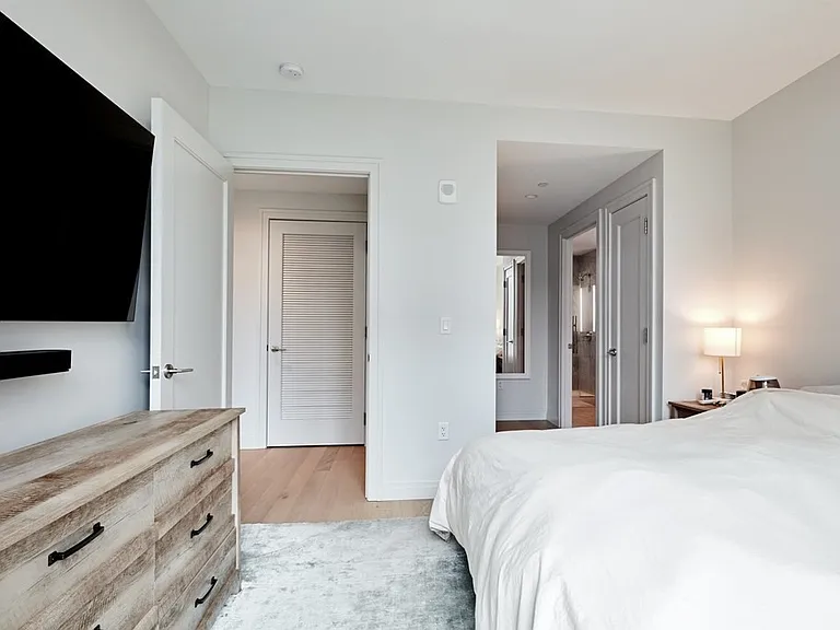 133 Seaport Blvd #1703 — Photo 9