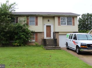27 Harkfort Rd, Newark, DE 19702
