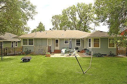 2nd image of 1667 Beechwood Ave