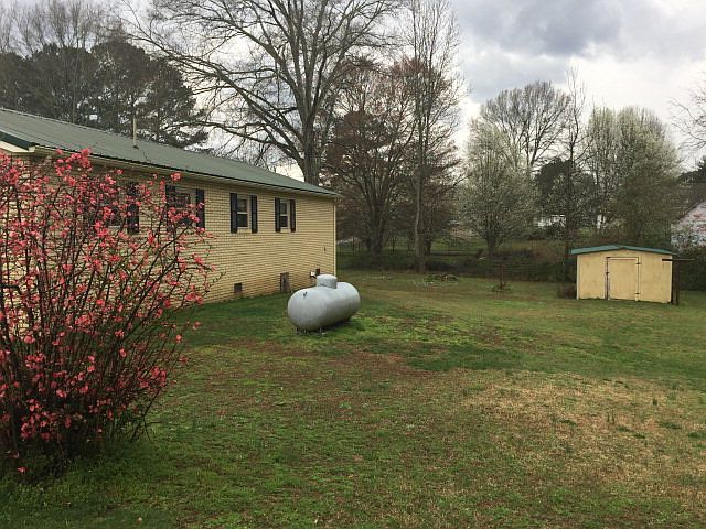 2nd image of 3226 Fields Dr