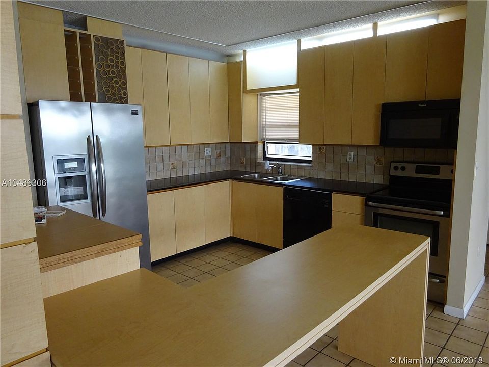 1st image of 780 NE 199th St