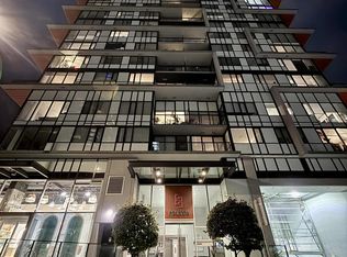 1325 Rolston St #512, Vancouver, BC V6B 0M2