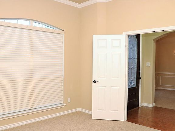5th image of 4811 Tarragon Ln