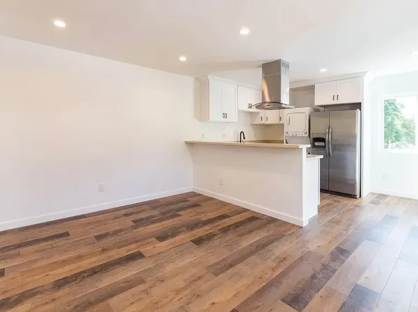 (undisclosed Address), Los Angeles, CA 90042