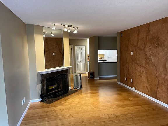 3rd image of 8845 166th Ave NE APT B106