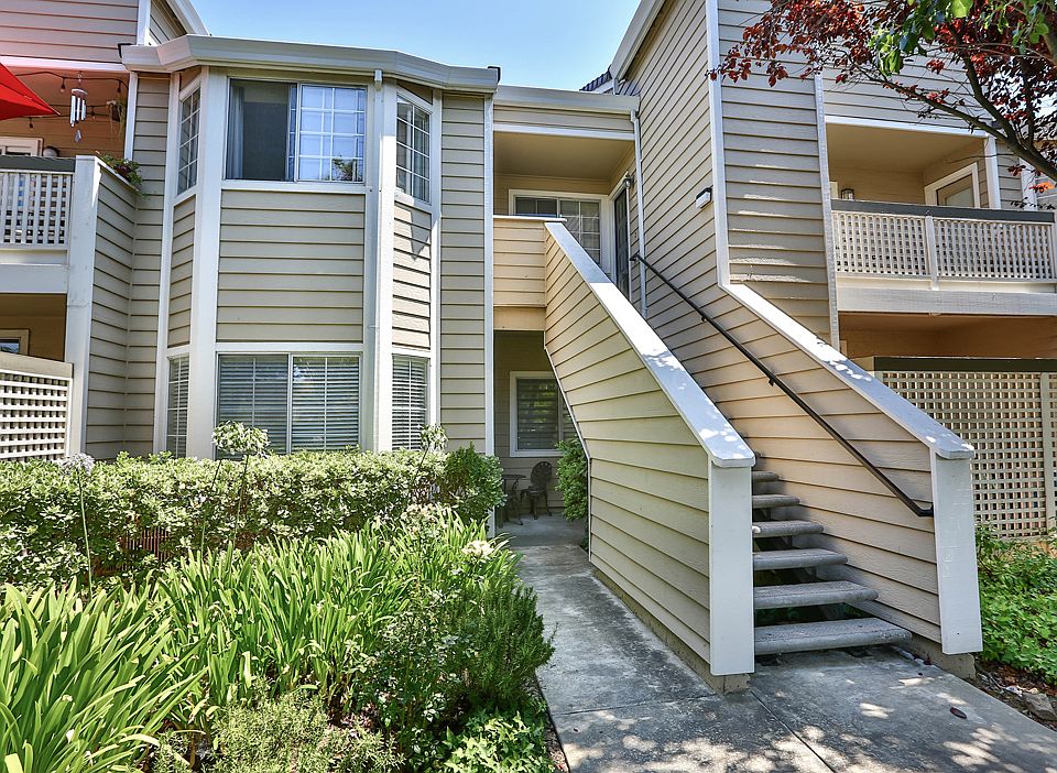 1st image of 5867 Lake Crowley Pl