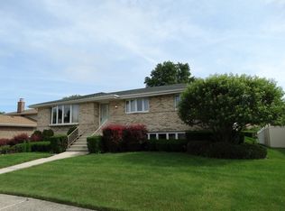 8828 Lori Ln, Orland Park, IL