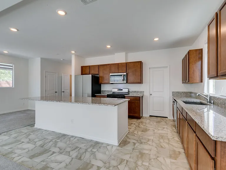 10303 Dallington St — Photo 25