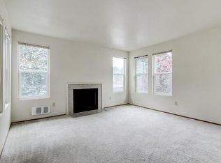 14138 73rd Pl NE #J101, Kirkland, WA 98034