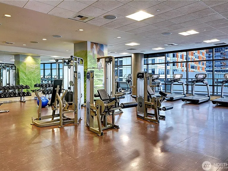 650 Bellevue Way NE #4006 — Photo 18