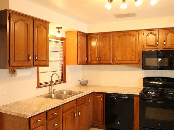 5th image of 219 Seminole Ave