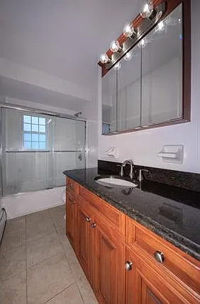Fairfield Townhouses at Babylon Village — Photo 8