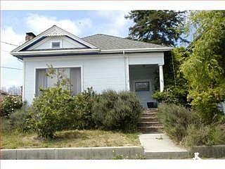 1st image of 111 Redwood St