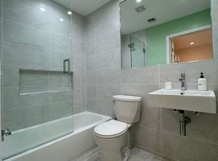 805 N West Knoll Dr #2, West Hollywood, CA 90069