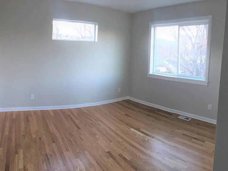 2221 Illinois St #B — Photo 8