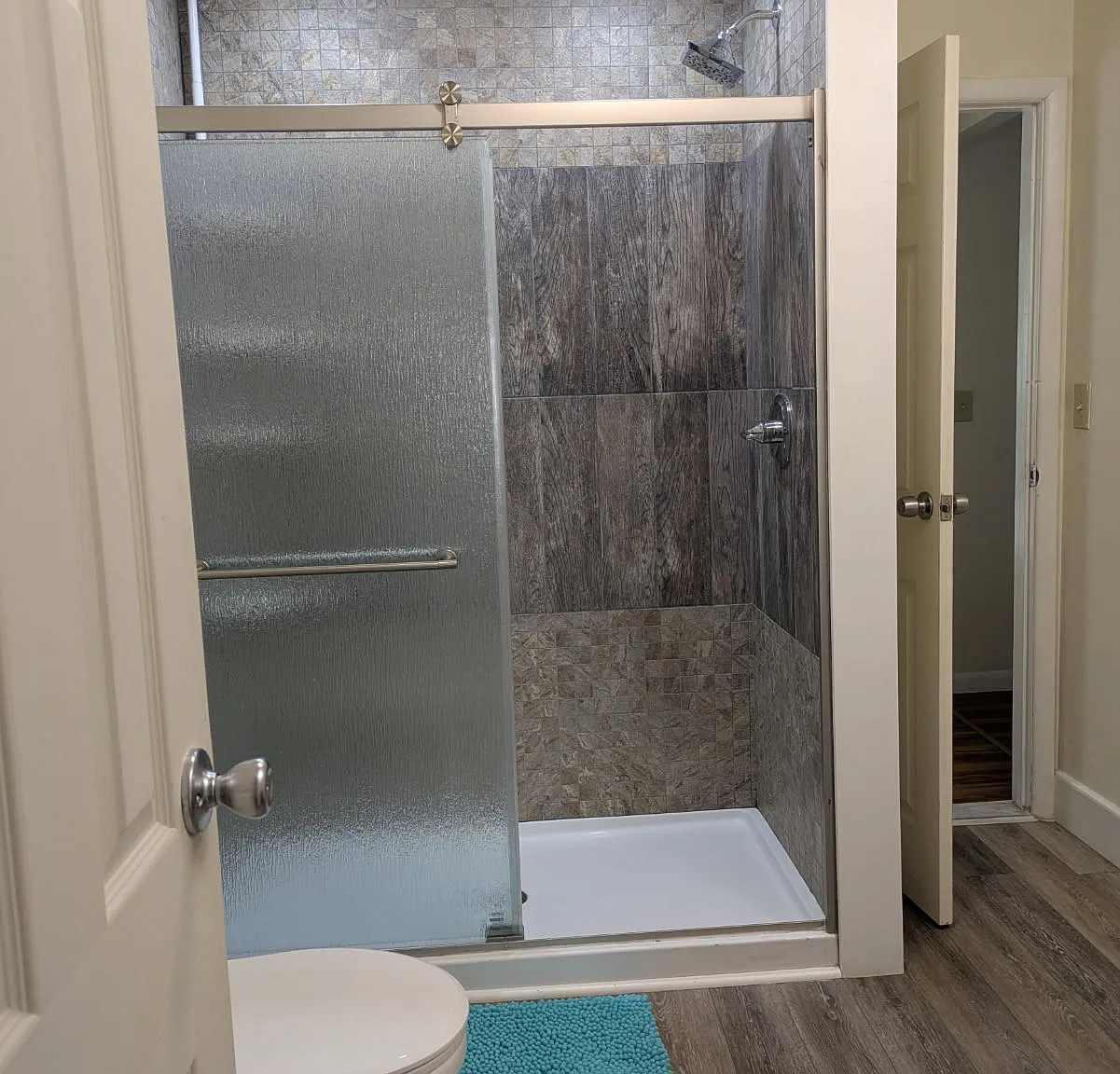 4 bed, 2000 sqft, $3,600 — Photo 4