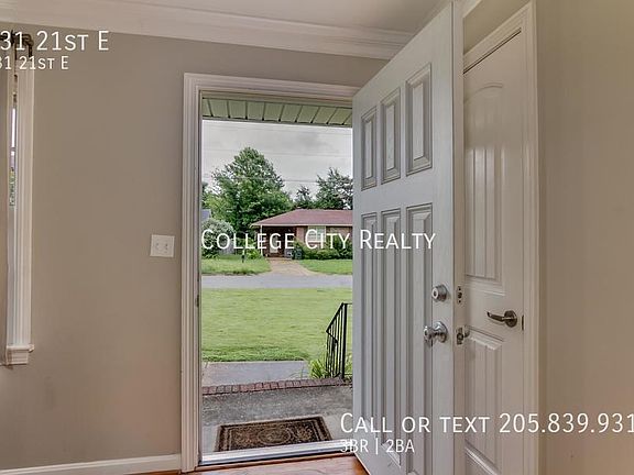 2nd image of 531 21st St E