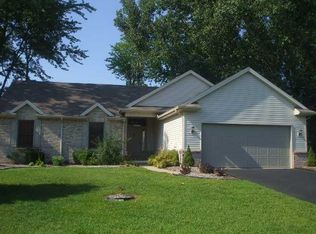33 Hidden Meadow Dr, Holland, OH 43528