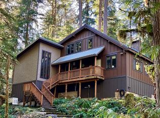 6938 Baker Cir, Glacier, WA 98244