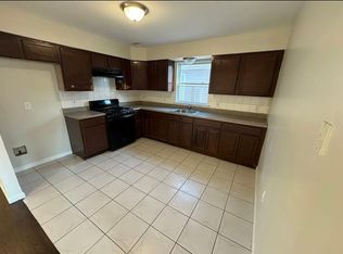 93 Osborne Ter APT 2, Newark, NJ 07108