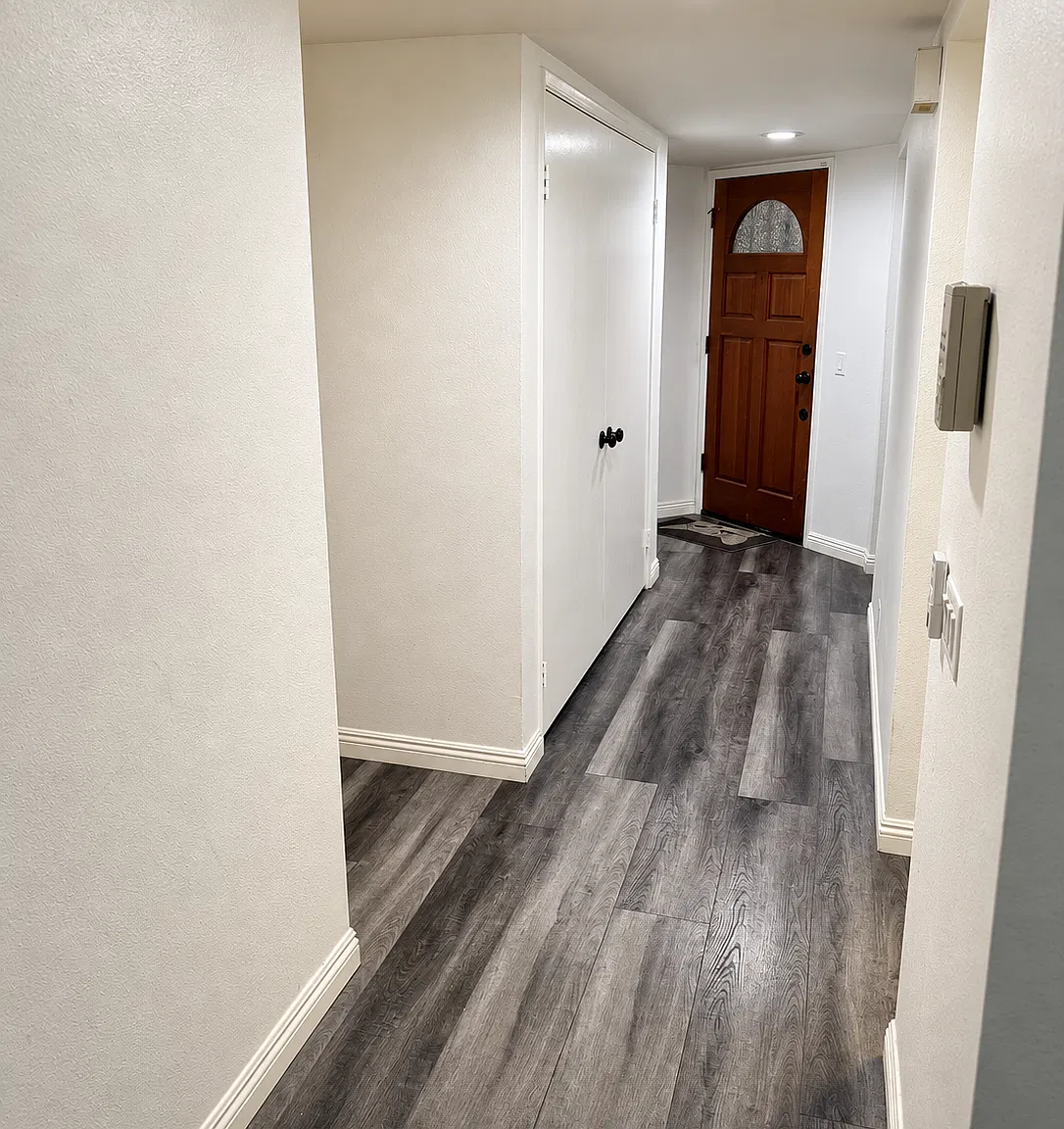 2 bed, 1200 sqft, $3,200 — Photo 2