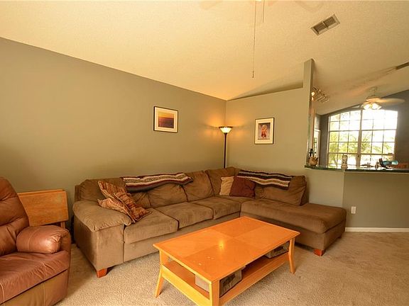 3rd image of 109 Madden Ave