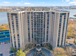 1512 Palisade Ave APT 14R, Fort Lee, NJ 07024