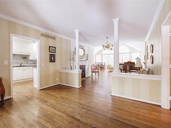 4th image of 3 Prospect Hill Rd