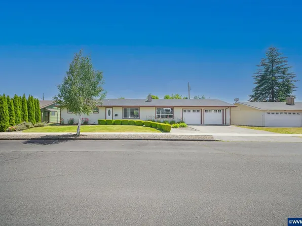 1166 N Douglas Ave, Stayton, OR 97383