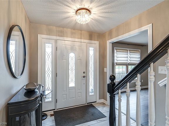 4th image of 5452 Shadow Field Cir NE