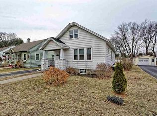 23 Knickerbocker Rd, Scotia, NY 12302