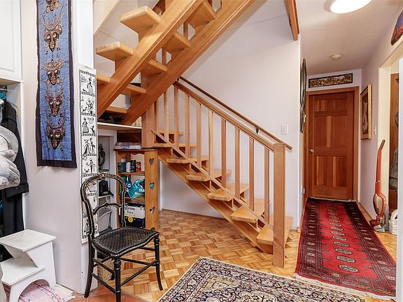 5th image of 10741 Chemainus Rd