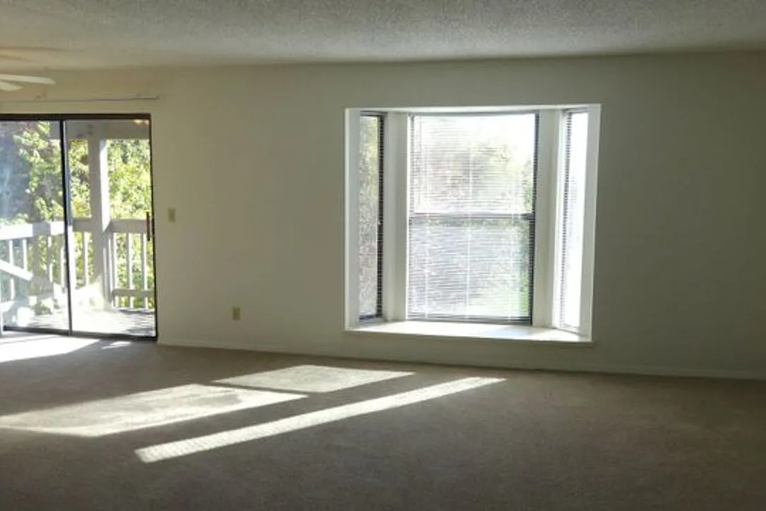 Polo Run Apartments — Photo 4