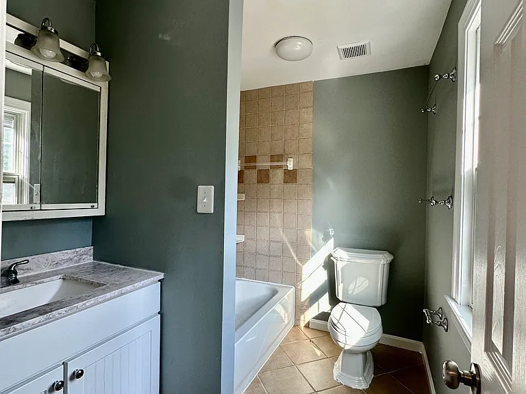 3070 Tecumseh Ct — Photo 15