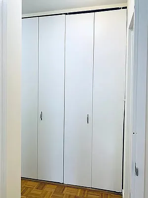 Rented by Luxian International Realty LLC | media 28