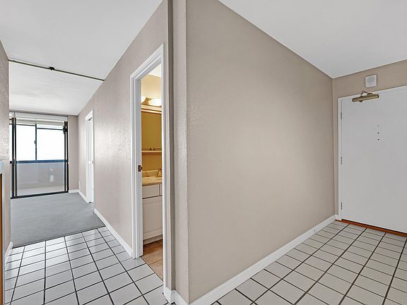 3rd image of 555 Pierce St APT 1001