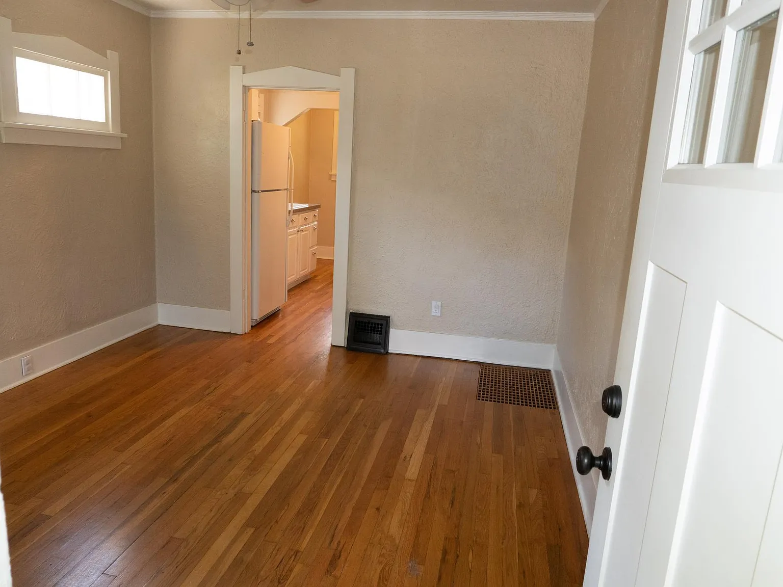 1709 S Corona Street — Photo 3