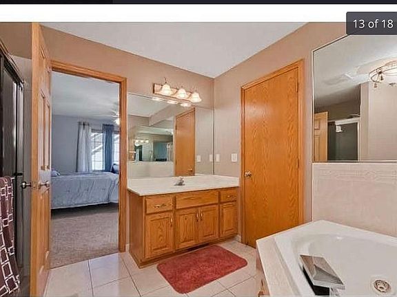 3rd image of 10042 Honeysuckle Ave N