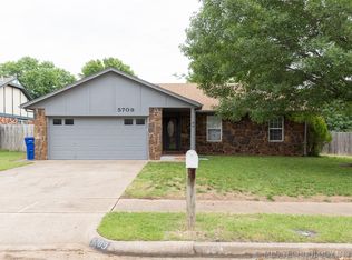 5709 S Elm Ave, Broken Arrow, OK 74011